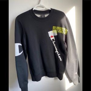 Champion Crewneck Sweater